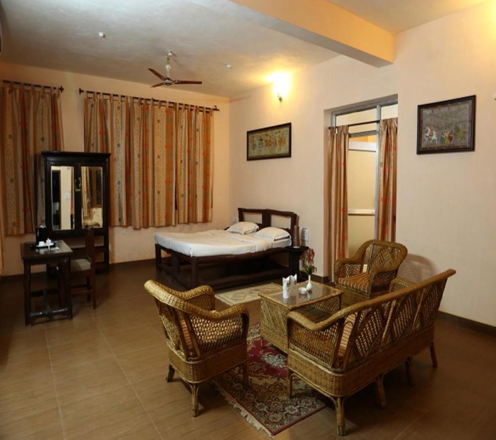 Kanha Village Eco Resort Εξωτερικό φωτογραφία